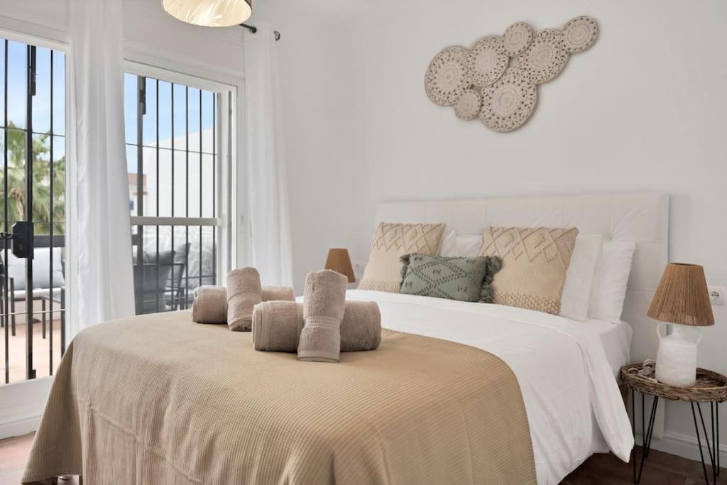 Adosado Con Solarium Y Piscina En - Vistamar 16 Apartment Marbella